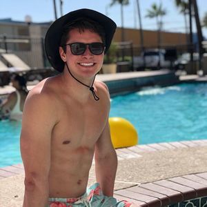 Meet your Posher, Brandon